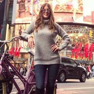 Meet your Posher, Danielle